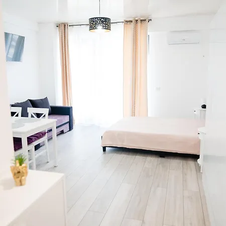 Almar Luxury - Renting & Free Pool Navodari