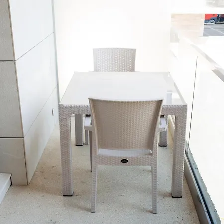 Almar Luxury - Renting & Free Pool Apart Otel