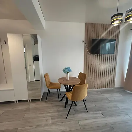 Almar Luxury - Renting & Free Pool Apart Otel Navodari