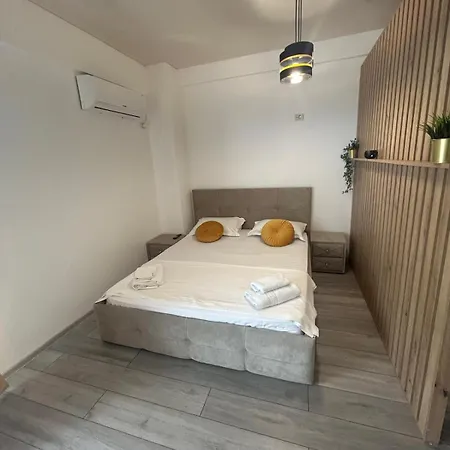 Almar Luxury - Renting & Free Pool Apart Otel Navodari