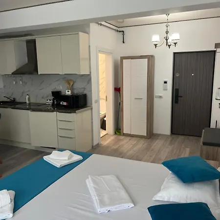 Aparthotel Almar Luxury - Renting & Free Pool Năvodari