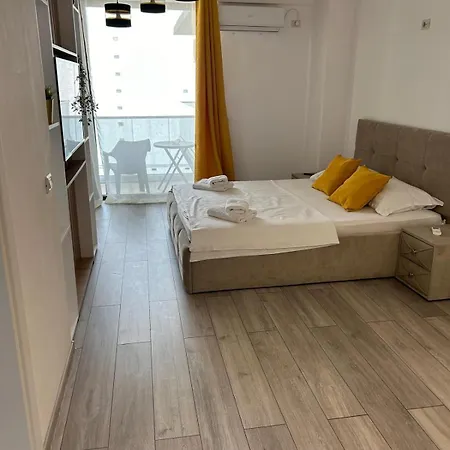 Apart-hotel Almar Luxury - Renting & Free Pool 3*