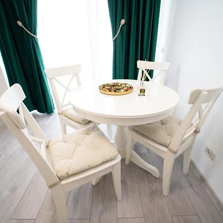 Almar Luxury - Renting & Free Pool 3* Năvodari