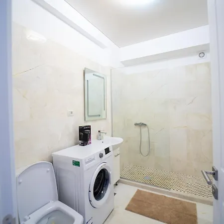 Apart-hotel Almar Luxury - Renting & Free Pool Năvodari