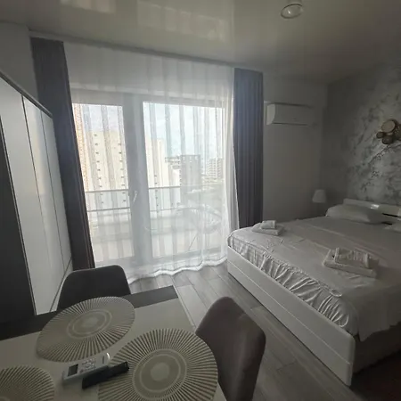 Apart-hotel Almar Luxury - Renting & Free Pool Năvodari