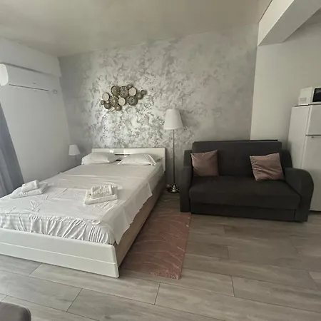 Apart-hotel Almar Luxury - Renting & Free Pool 3*