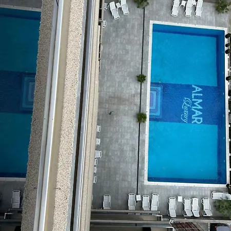 Almar Luxury - Renting & Free Pool ナボダリ